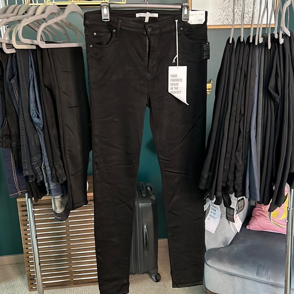 NWT Celebrity Pink mid rise skinny black jeans